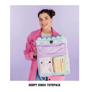 NWT RARE Moriah Elizabeth Derpy Dinos Totepack—Pickled Pink